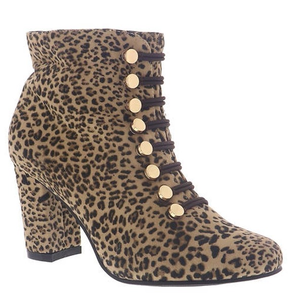 Ankle Booties Animal Print Ankle Boots Size 11 Leopard Vintage Inspired Microsue - Picture 1 of 7